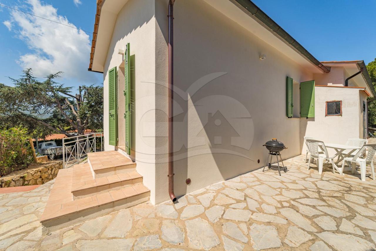 ポルトフェッラーイオA Casa Di Massi - Goelbaアパートメント エクステリア 写真
