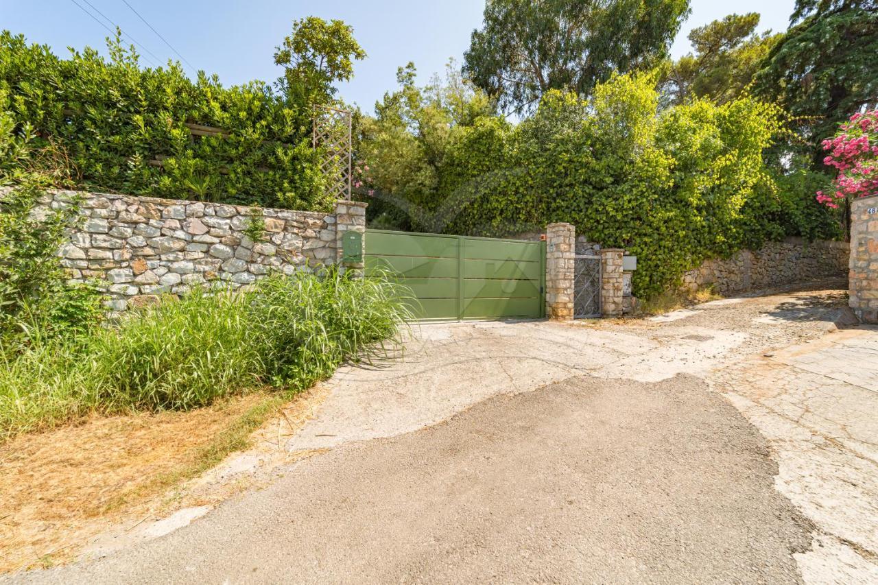 ポルトフェッラーイオA Casa Di Massi - Goelbaアパートメント エクステリア 写真