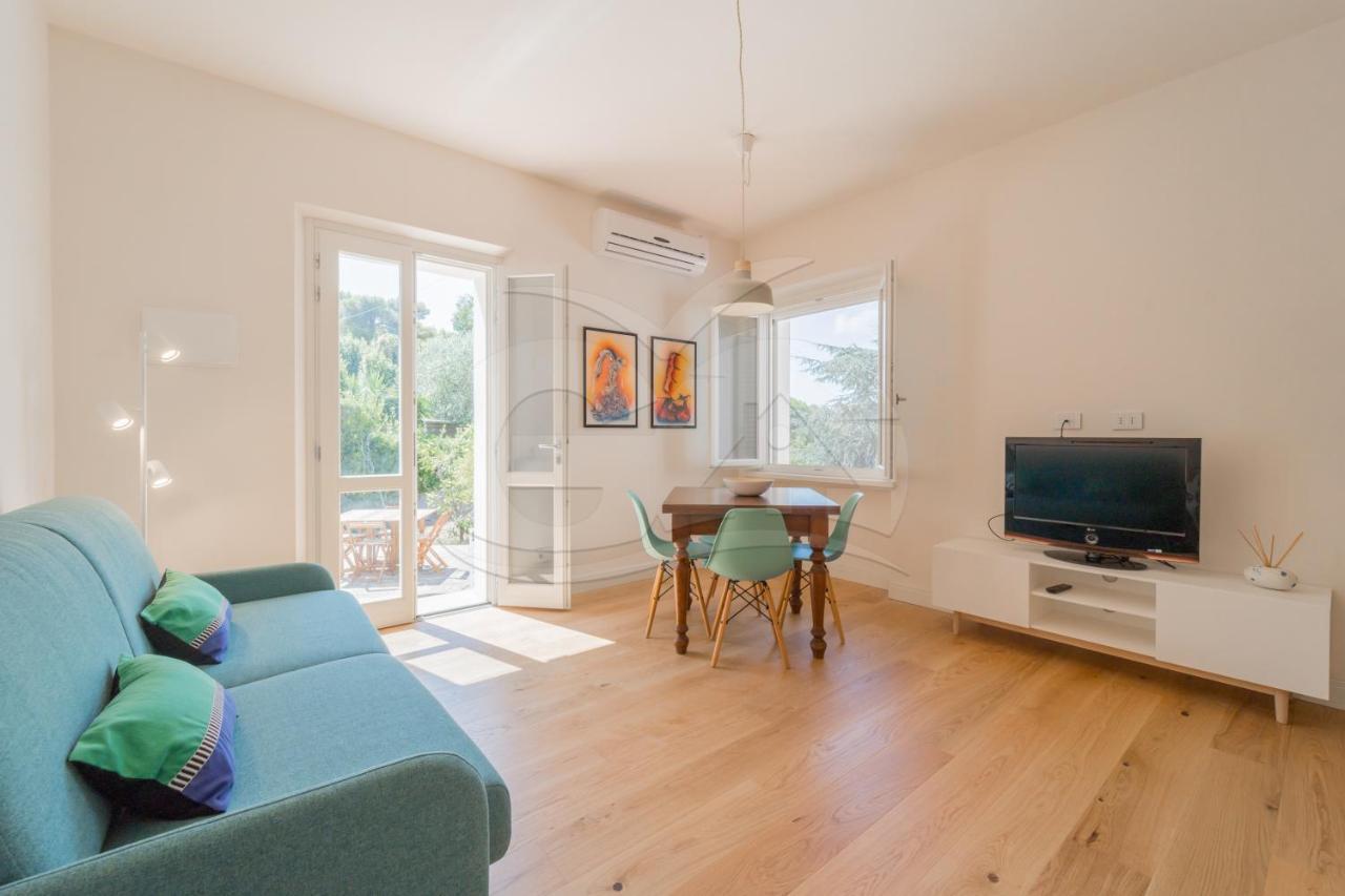 ポルトフェッラーイオA Casa Di Massi - Goelbaアパートメント エクステリア 写真