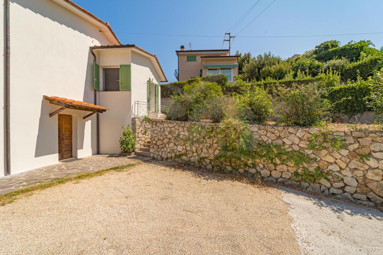 ポルトフェッラーイオA Casa Di Massi - Goelbaアパートメント エクステリア 写真